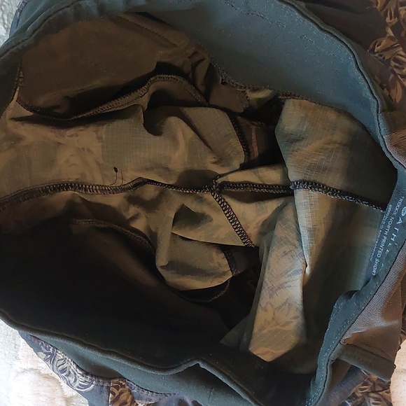 Athleta Trekkie North Floral Shorts - Picture 6 of 10